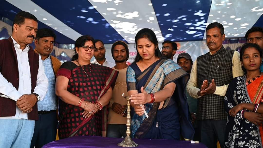 नेहरू युवा केंद्र ने पड़ोस युवा संसद कार्यक्रम का किया आयोजन