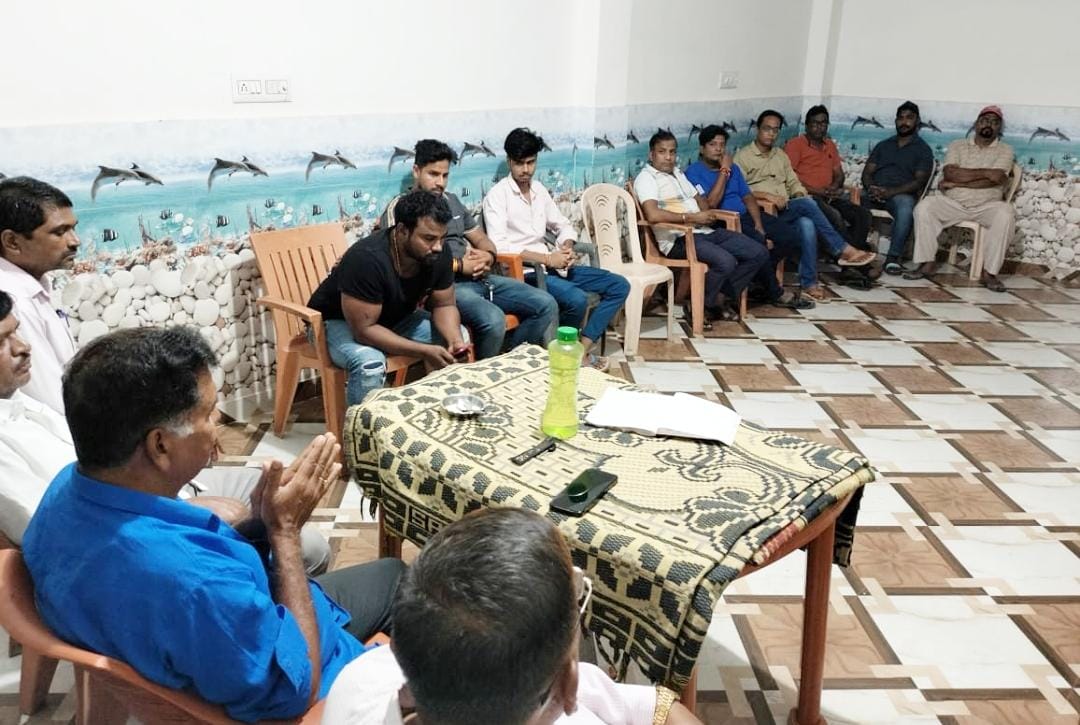 हजारीबाग : बड़ा बाजार दुर्गा पूजा महासमिति की पहली बैठक संपन्न, इस वर्ष भी श्रद्धालुओं के लिए लॉटरी ड्रॉ की होगी व्यवस्था