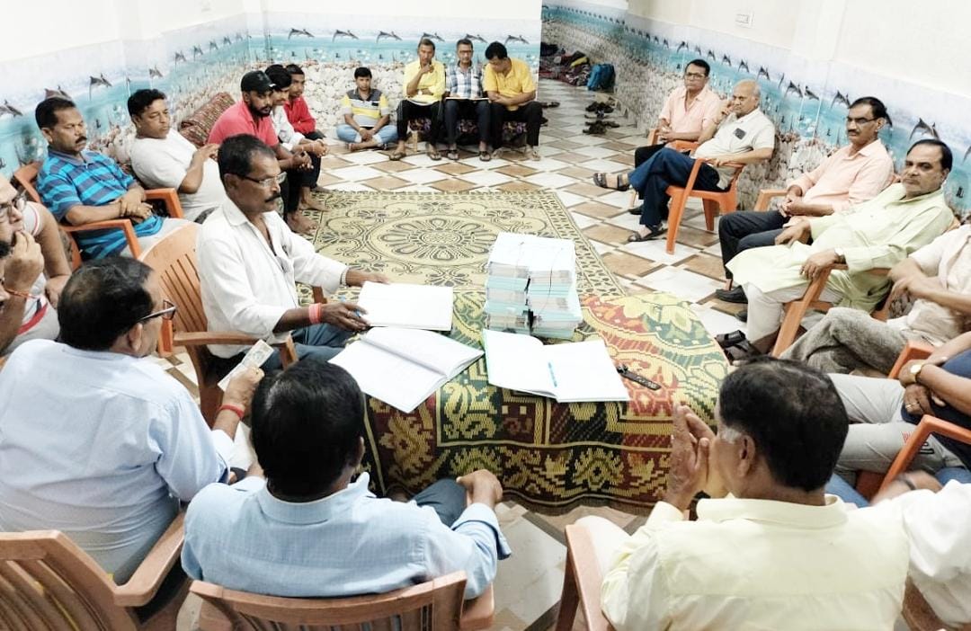 हजारीबाग : बड़ा बाजार दुर्गा पूजा महासमिति की तीसरी बैठक संपन्न, लॉटरी कूपन के लिए जारी किया गया मोबाइल नंबर