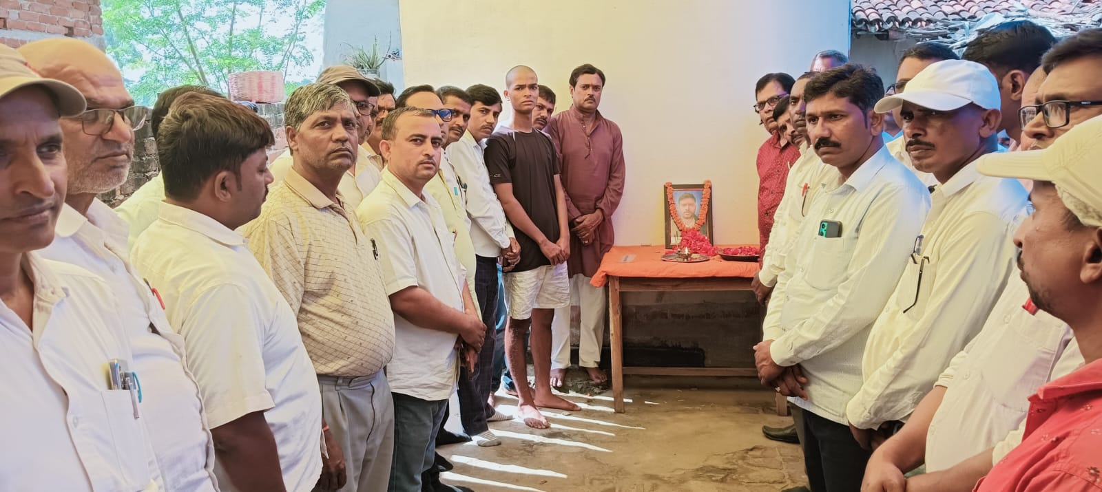 हजारीबाग : एकीकृत सहायक अध्यापक संघर्ष मोर्चा प्रखंड इकाई चौपारण ने 76000 हज़ार रुपया का किया आर्थिक सहयोग