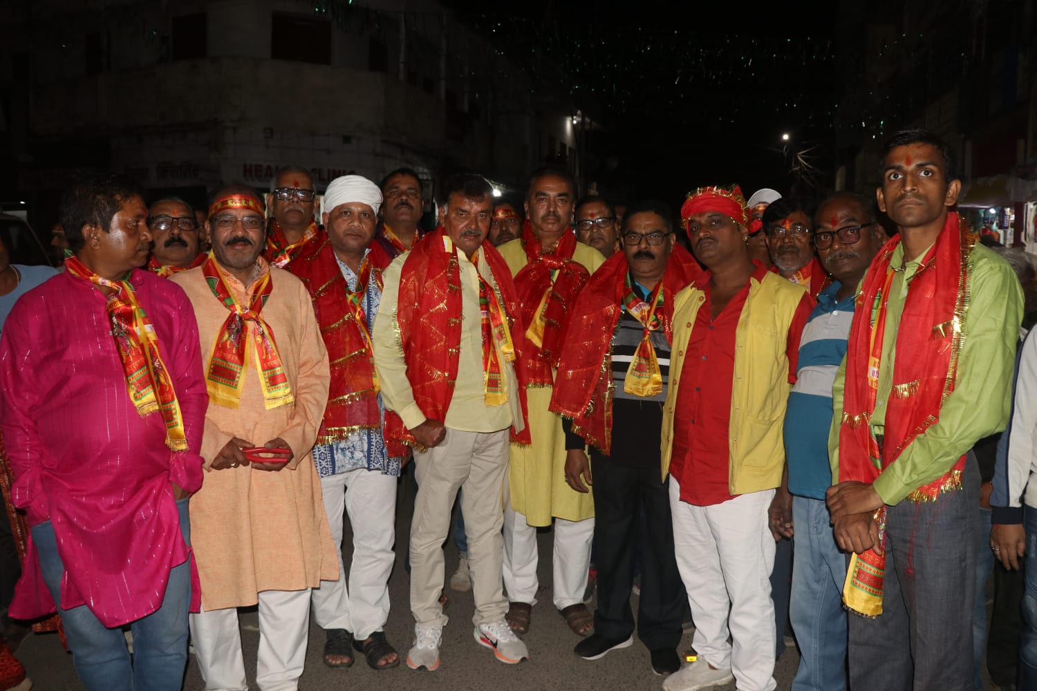 हजारीबाग : बड़ा बाजार दुर्गा पूजा महासमिति ने भव्य विसर्जन जुलूस के साथ मां दुर्गे को दिया विदाई