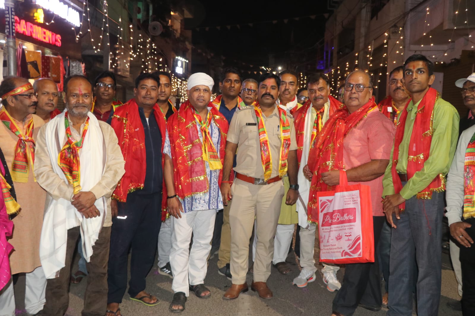 हजारीबाग : बड़ा बाजार दुर्गा पूजा महासमिति ने भव्य विसर्जन जुलूस के साथ मां दुर्गे को दिया विदाई