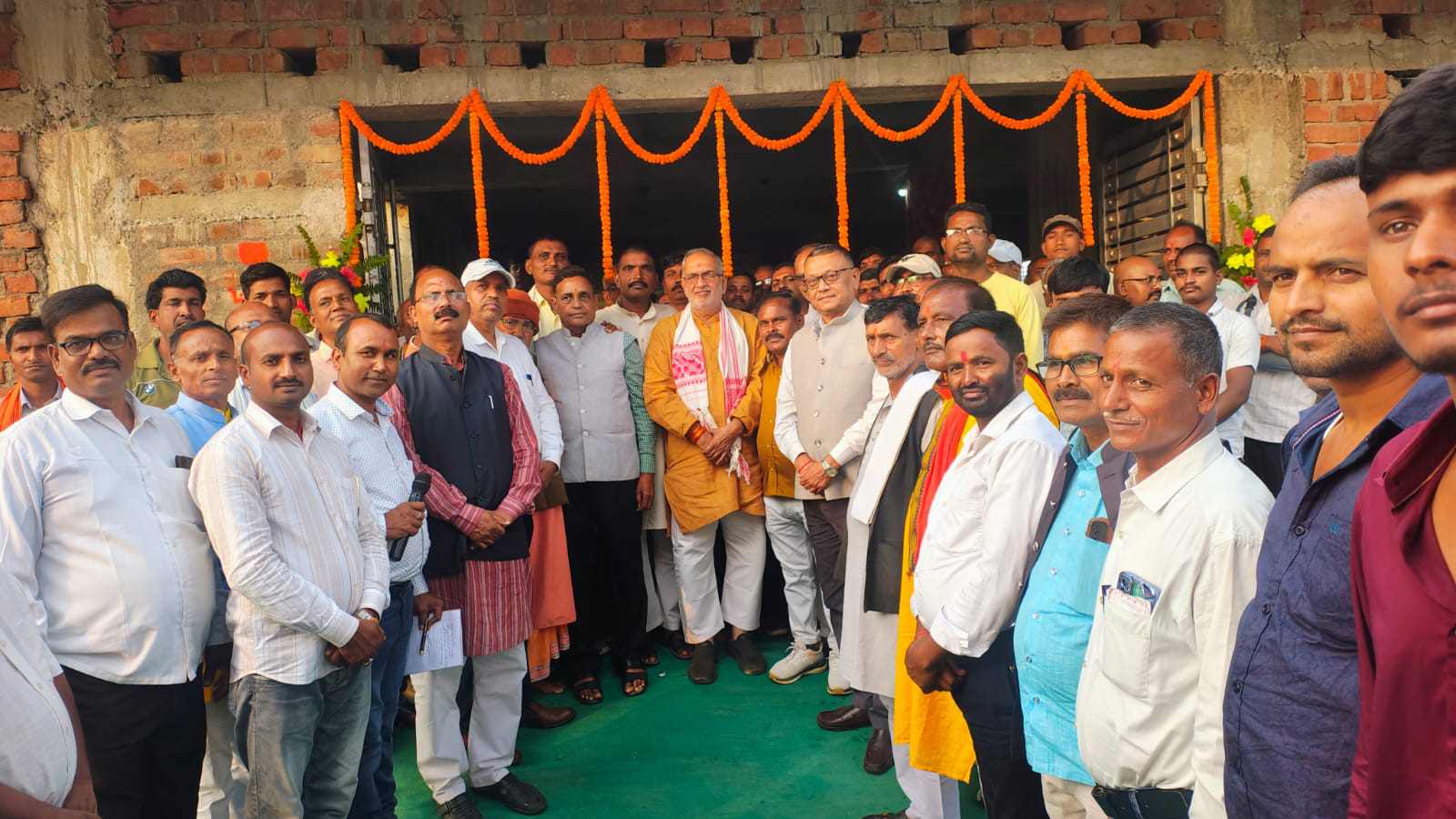 IMG COM 20251102 1854062