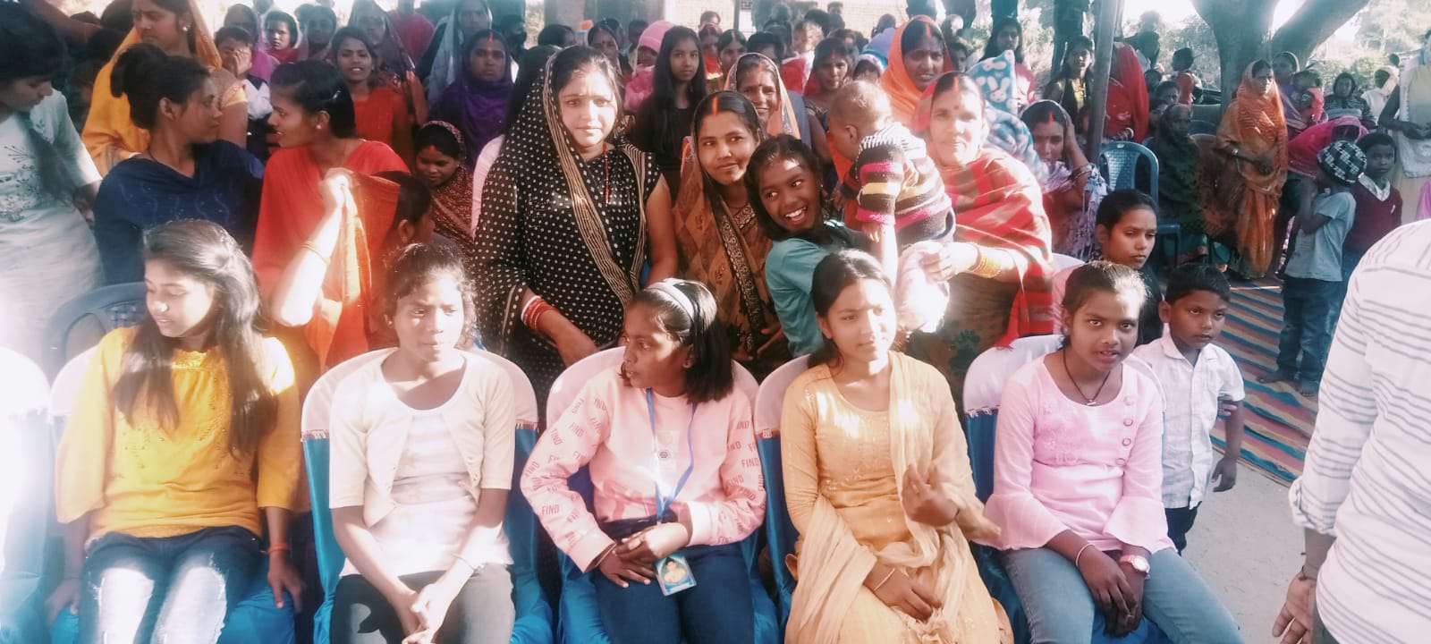 चौपारण प्रखंड के माचला व पपरो में गुरु रविदास जयंती समारोह धूमधाम से मनाया गया, बड़ी संख्या में महिलाओं ने शिरकत की