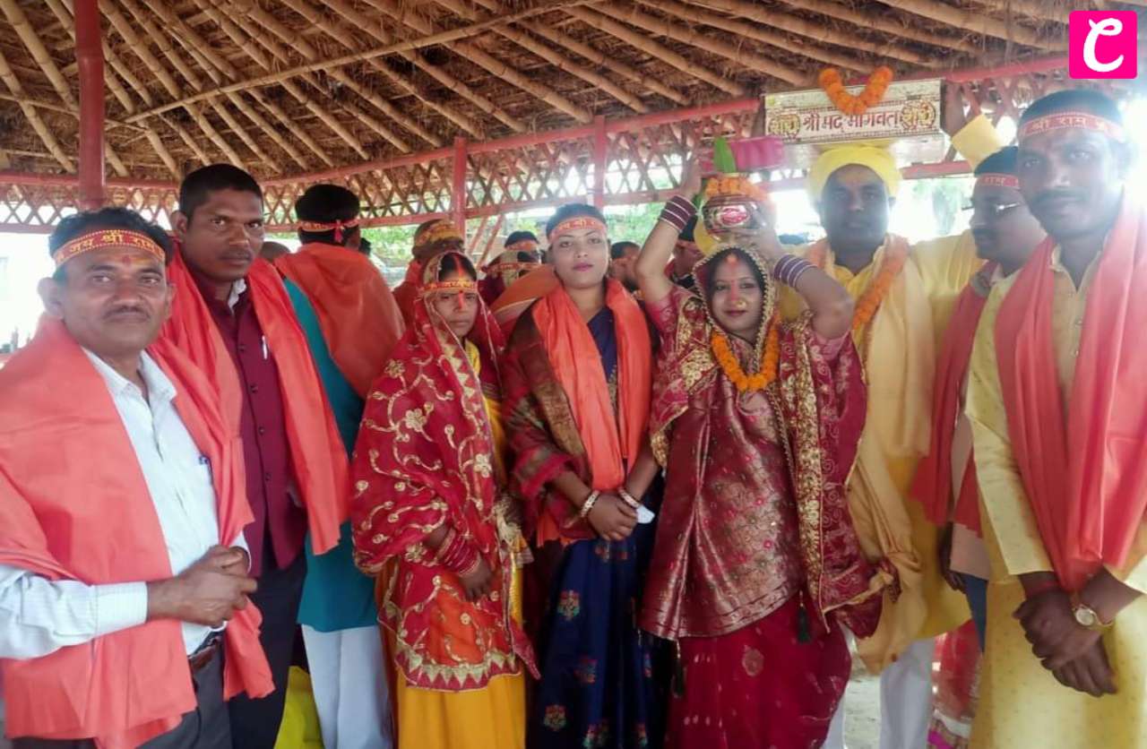 चौपारण प्रखंड अंतर्गत ग्राम मलिकाना व डुमरी में कलश यात्रा के साथ नौ दिवसीय महायज्ञ शुरू, पूर्व विधायक शामिल हुए