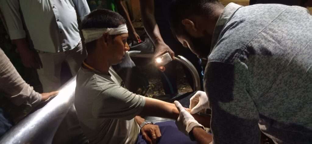 पलामू : संबलपुर-जम्मूतवी एक्सप्रेस की स्लीपर बोगी में डकैती, 8 से 10 राउंड फायरिंग