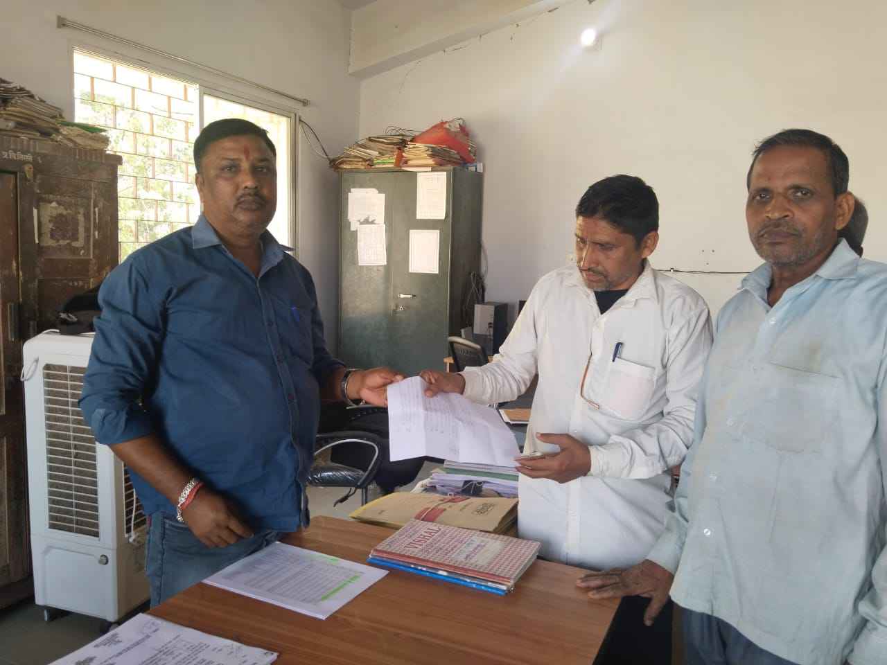 तिसरी : एफसीआई गोदाम में काम कर रहे वेल्डिंग मिस्त्री के गिरने से दोनों पैर फ्रैक्चर