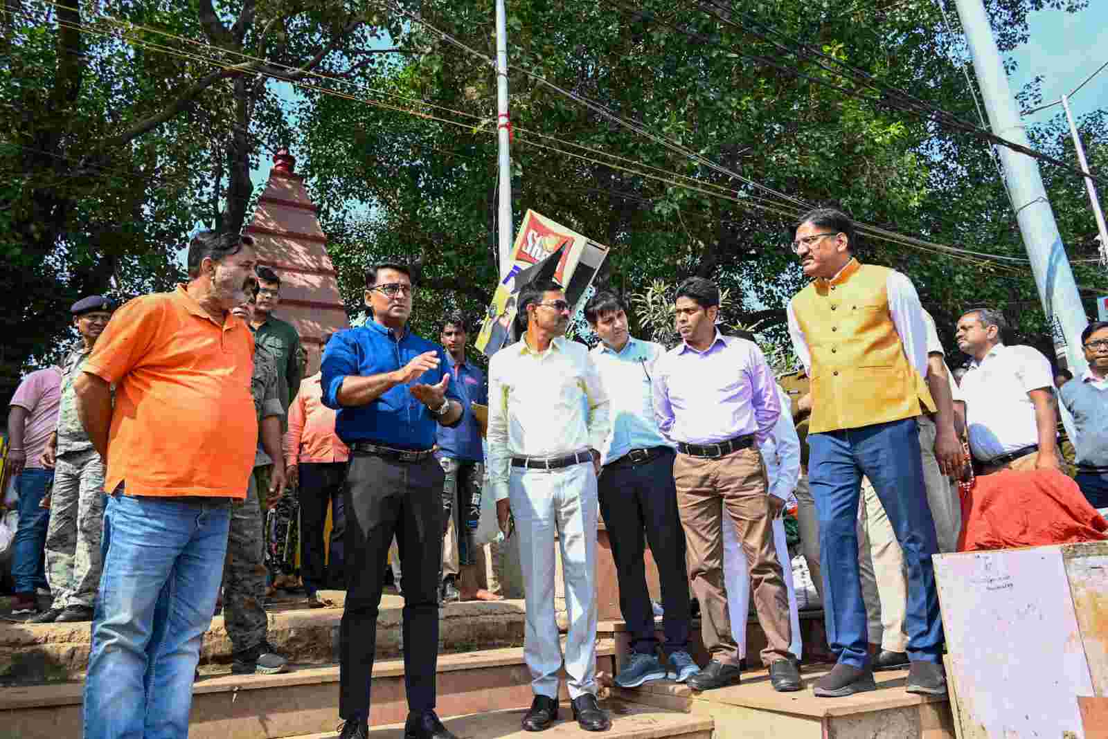 देवघर : उपायुक्त ने विभिन्न छठ घाटों का निरीक्षण कर संबंधित अधिकारियों को दिये आवश्यक दिशा-निर्देश